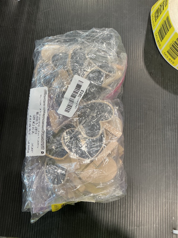 Photo 1 of **VERY USED** 30 Pcs 2.6 * 2.2Inch Wood Mini Chalkboard Clips Wooden Blackboard Clips Chalk Board Message Board Tag Signs with Pegs for Memo,Note Taking,Food Label,Wedding Table Number Place Card,Party Decor