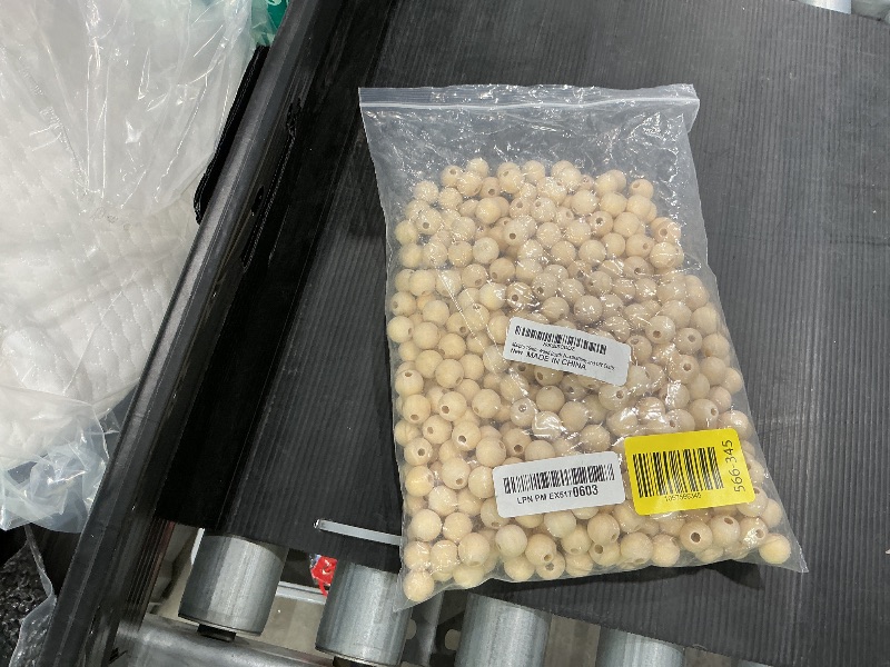 Photo 1 of 400pcs 16mm Wood Beads Natural Unfinished Round Wooden Loose Beads Wood Spacer Beads for Craft Making Decorations and DIY Crafts