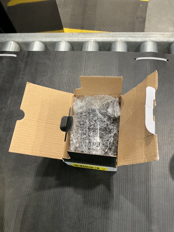 Photo 1 of *Missing Parts - Check clerk notes*
Andoer Portable 1080P High Definition Digital Video Camera DV Camcorder 16MP 2.7 Inch LCD Screen 16X Digital Zoom Built-in Battery