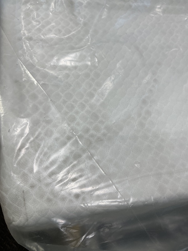 Photo 1 of *Item Is Dirty* 
FDW | 5 Inch Twin Mattress | Medium Firm | Gel Memory Foam Mattress | White | Bed in a Box, CertiPUR-US Certified | Pressure Relief, Cooling Ventilated Foam | Washable Removable Cover