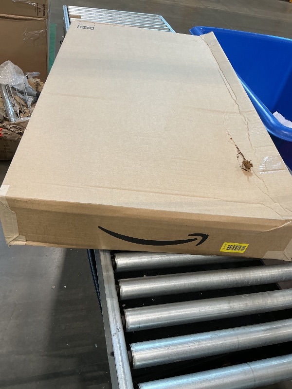 Photo 1 of Alesis 88 Key Keyboard Piano with 480 Sounds, Speakers, USB MIDI, Carry-Bag, Stand, Headphones, Pedal and Piano Lessons for Beginners