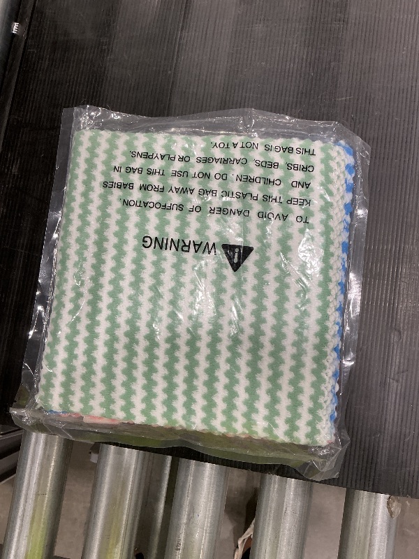 Photo 1 of 21 Pack Kitchen Towels Dish Towels Microfiber Cleaning Cloths – Ultra-Soft, Absorbent & Reusable 10" x 10" Lint Free Cloths Microfiber Cleaning Rags Reusable Washcloths for Furniture, Car, Tea, Bowl.