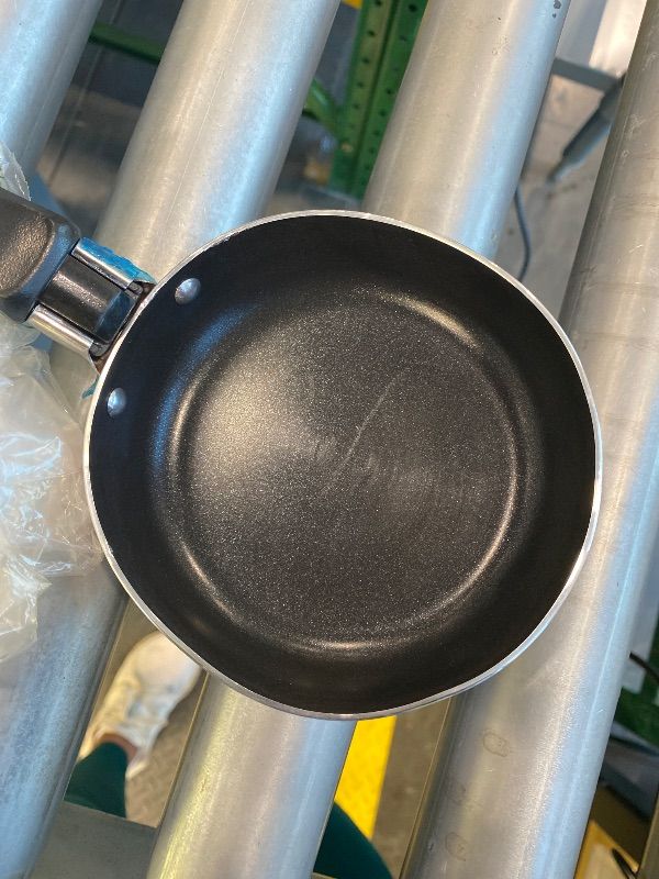 Photo 1 of *Minor Damaged - Check clerk notes*
Zoofen 4.7" Frying Pan Mini Round Egg Skillet Non Stick One Egg Fry Pan Breakfast Pan with Long Handle(Pink)