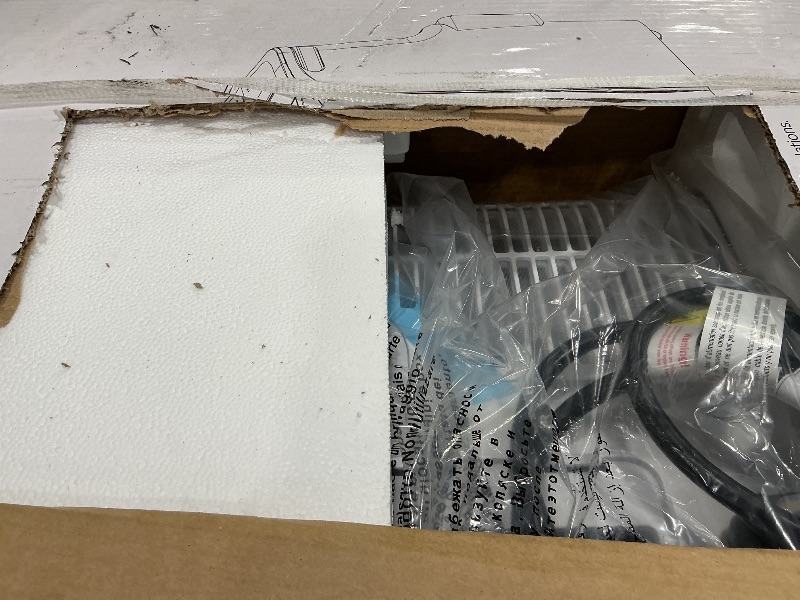 Photo 1 of 12,000 BTU Portable Air Conditioner Cools Up to 500 Sq.Ft, 3-IN-1 Energy Efficient Portable AC Unit with Remote Control & Installation Kits for Large Room, Campervan, Office, Temporary Space