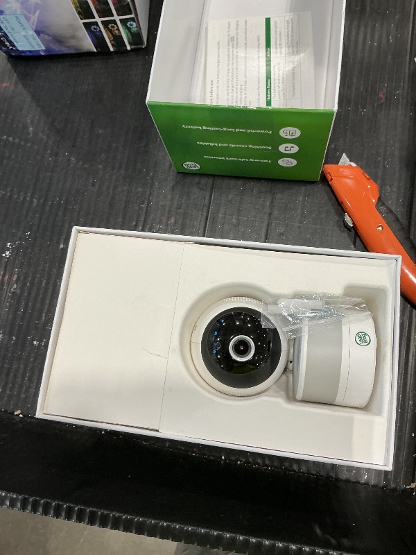 Photo 1 of **UNTESTED**
LeapFrog Color Night Vision Video Baby Monitor with 7" HD 720p Display, 360° Pan & Tilt, 8X Zoom, Night Light, Humidity & Temperature Sensor, Up to 1000ft Long Range, Secure Transmission: LF920HD