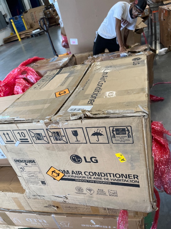 Photo 1 of LG 12,000 BTU Dual Inverter Smart Window Air Conditioner, Cools 550 Sq. Ft., Ultra Quiet Operation, Up to 35% More Energy Savings, Energy Star, with LG ThinQ, Amazon Alexa and Hey Google, 115V