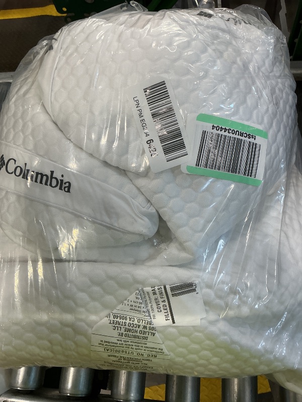 Photo 1 of *Item Is Dirty*
Columbia Comfort Ice Fiber Side Sleeper Down Alternative Bed Pillow with Polyester Fiberfill, Supportive Cooling Double Sided Breathable Cover (Side Sleeper, King (Pack of 1))