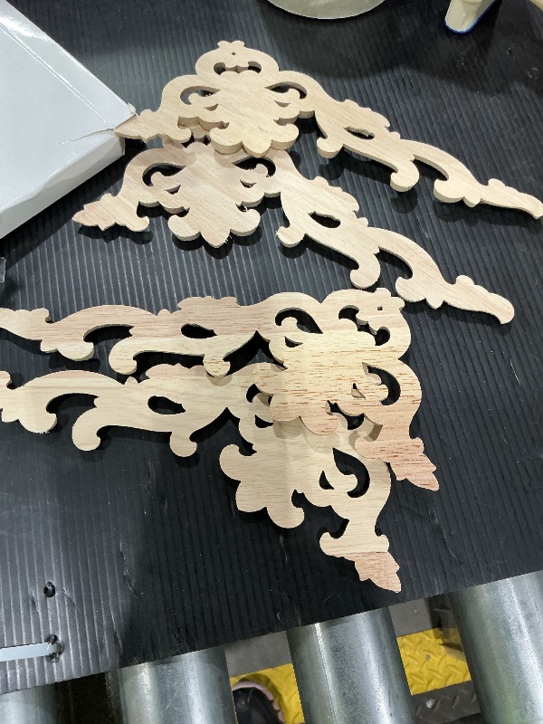 Photo 1 of 4 Pieces Wood Appliques Onlays Decorative Wooden DIY Applique and Onlays for Furniture Unpainted Carved Corner for Cabinet Door Bed Wardrobe Furniture Decoration