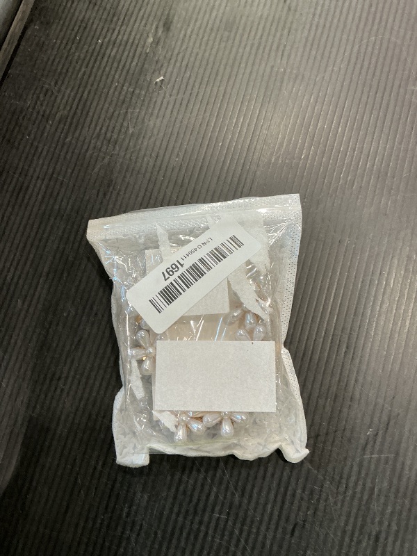 Photo 1 of 10 Pcs Small Mini Pearl Claw Clips with Flower Design, Sweet Artificial Bangs Clips Decorative Hair Accessories for Women Girls