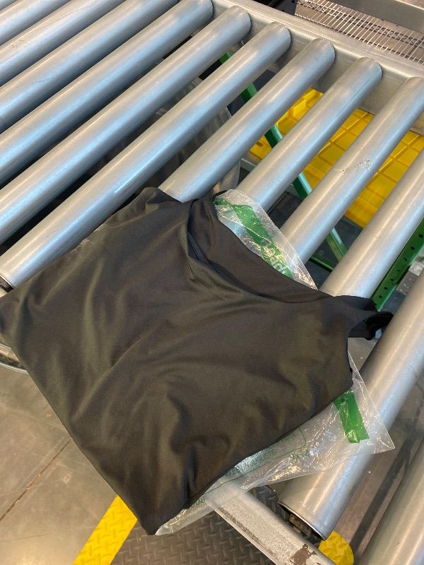 Photo 1 of *Minor Damaged - Check clerk notes*
Artfish Women's Sleeveless Strappy Crop Tank Tops Workout Fitness Basic Cropped Camis Black, Size XS