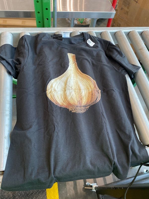 Photo 1 of *See Clerk Notes*
Garlic Vegetable Graphic Art Garlic T-Shirt Size Large