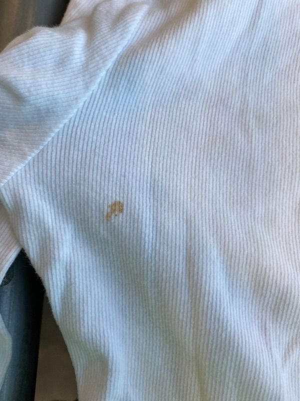 Photo 1 of **USED***Major Damaged*
Levi's Women's Hayes Long-Sleeve Tee, White, X-Small