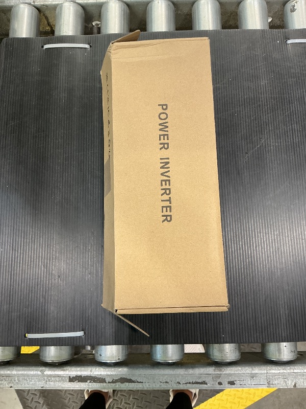 Photo 1 of 1000W Pure Sine Wave Inverter DC 12V to AC 110V/120V Converter 2000w (Peak) Car Power Converter with 3 AC Outlets, 4USB Port,Power Inverter for Car, Truck, Home, Vehicles, Laptop