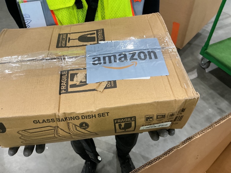 Photo 1 of 8-Piece Deep Glass Baking Dish Set with Plastic lids,Rectangular Glass Bakeware Set with Lids, Baking Pans for Lasagna, Leftovers, Cooking, Kitchen, Freezer-to-Oven and Dishwasher, Gray