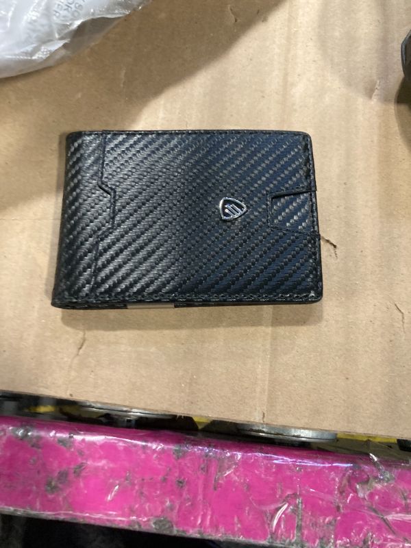 Photo 1 of ***CORRET ITEM****RUNBOX Mens Slim Wallet with Money Clip RFID Blocking Bifold Credit Card Holder for Men with Gift Box