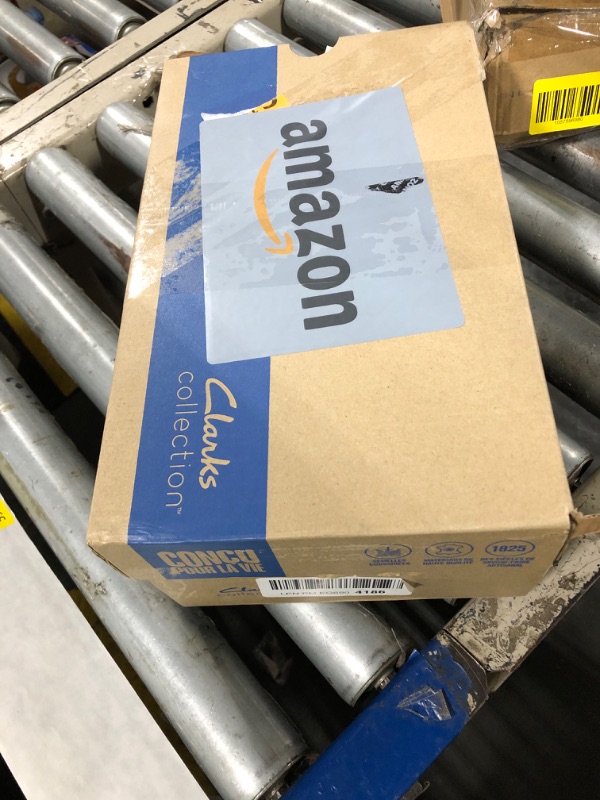 Photo 1 of ***CORRECT ITEM****Clarks Women's Calla Ease Loafer Flat, Black Leather, 8