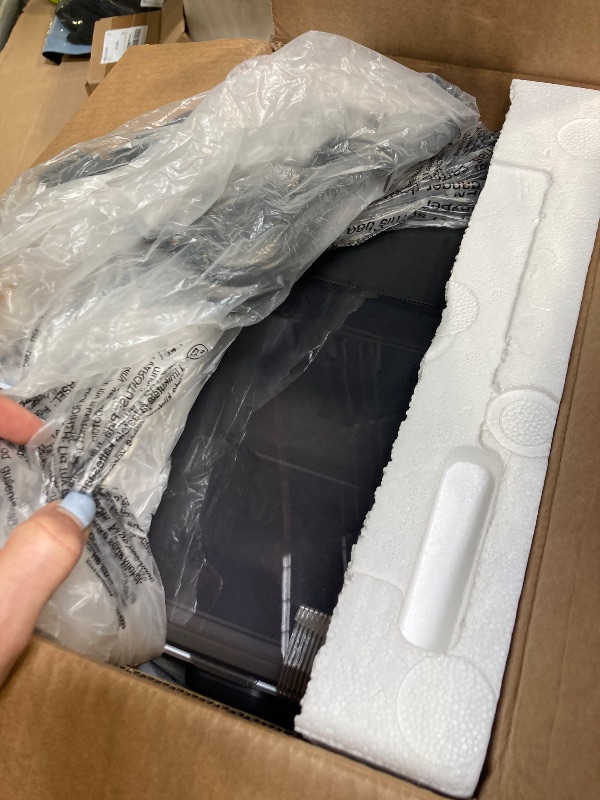 Photo 1 of **DAMAGE**Aeitto Ice Maker Countertop 26lbs/24H, Ice Machine 8 Ice Cubes Ready in 6 Mins, 2 Sizes of Bullet Ice Portable Ice Makers with Basket & Scoop, Auto Self-Cleaning for Home/Kitchen/Office Stainless