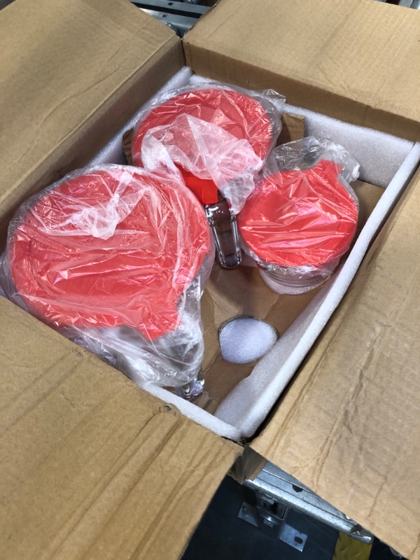 Photo 1 of **3 pieces**KOMUEE 4 Piece Glass Measuring Cups Set, 5 Oz, 1-Cup, 2-Cup, 4-Cup Liquid Measuring Cups with Lids for Kitchen, Freezer and Microwave Safe