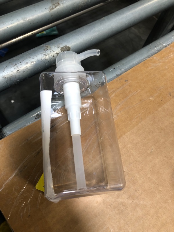 Photo 1 of **one piece**Pump Bottle, Refillable Plastic Empty Lotion Soap Dispenser Liquid Container for Bathroom Shampoo and Body Wash, 15oz/450ml Clear 2 Pack