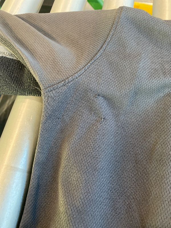 Photo 1 of *Minor Damaged - Check clerk notes*
HAZARD 4 mens Apr-batt-blk-m Shirt, Black, Medium US