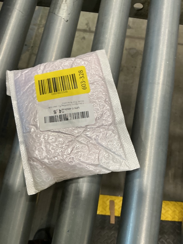 Photo 1 of *MISSING PARTS*
T Shirt Ties Clips for Women,Scarf Ring Clip & Shirt Clips, Adjustable Cinch Clips for Dresses/Blouses/Tops, Clothing Ring for Loose Clothes Knot Button, Fashion Trip Accessorie,Velvet Mouse