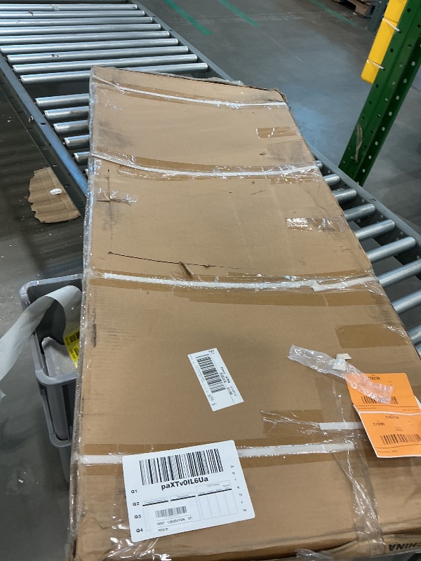 Photo 1 of *USED*
GORISE Walking Pad, Under Desk Treadmills for Home, Walking Pad, Treadmills for Home Foldable,Remote Control, LED Display, 3 in 1 Portable Walking Treadmill, 300 Lbs Capacity