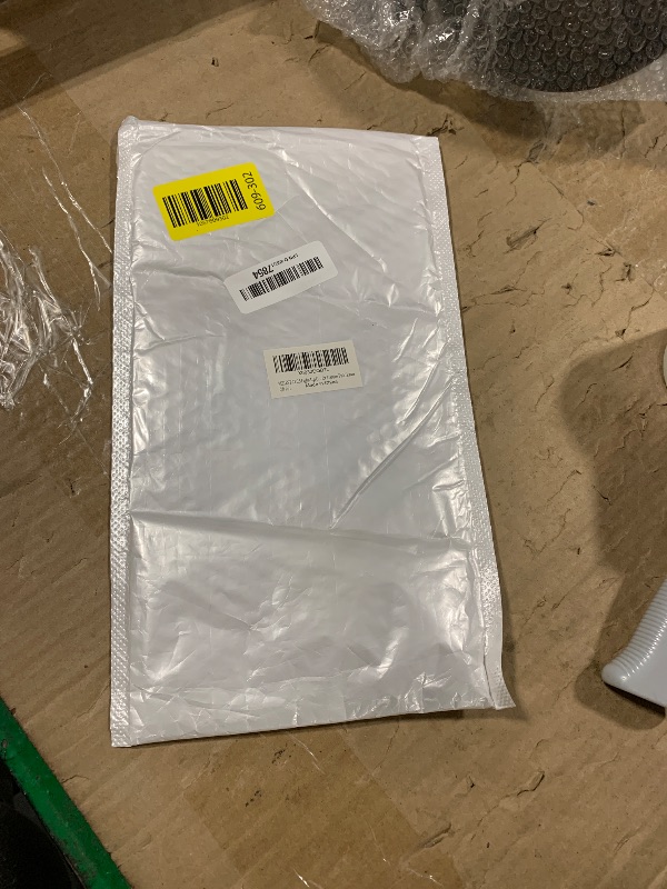 Photo 1 of 1 PCS Medium Size Light-Up Chicken with Scarf Holiday Decoration, LED Christmas Outdoor Deco Xmas Ornaments with Light Xmas Yard Art Christmas Atmosphere Decoration for Garden Patio Lawn(Not 3D)