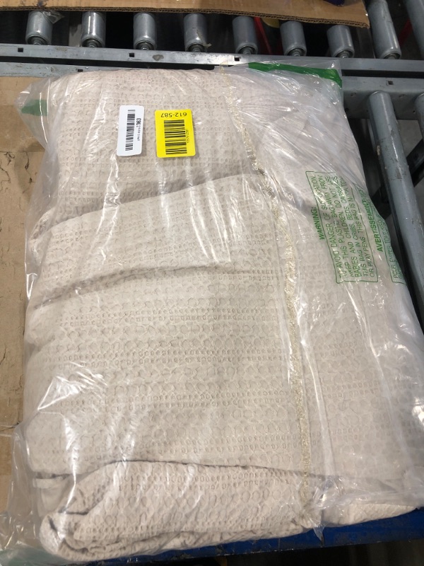 Photo 1 of ****VERY USED*** WDCOZY 100% Cotton Luxury Honeycomb Duvet Cover Set King Size with Hidden Zipper, Neutral Beige Waffle Weave Bedding, Textured Soft and Breathable Washed, Linen Like, 3 Pieces, 104x90 inches