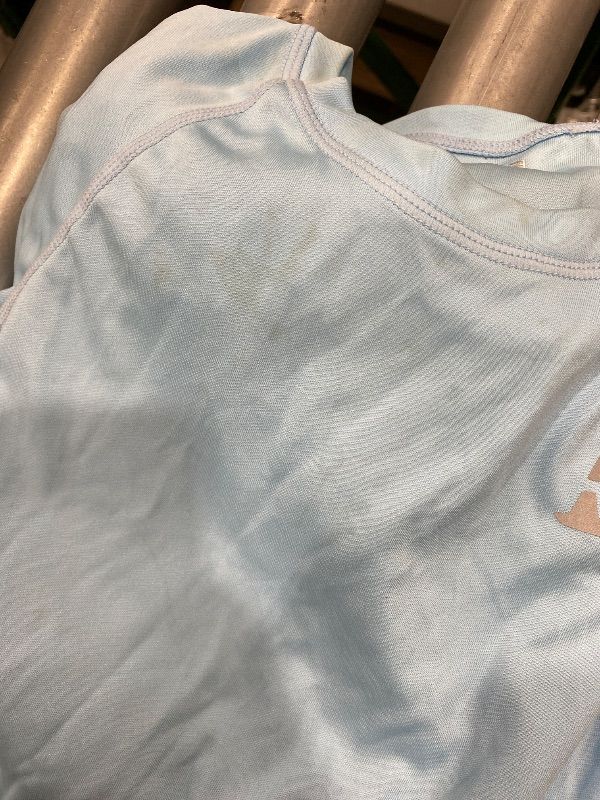 Photo 1 of *Minor Damaged - Check clerk notes*
Roadbox Boys UPF 50+ Rash Guard Swim Shirt, Kids Long Sleeve Sun Protection Shirts, Youth UV Athletic Beach Rashguard, Size small kids