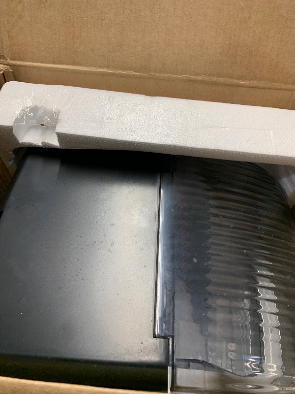 Photo 1 of ***DAMAGED - LEAKING OIL - SEE PICTURES***
Kismile Nugget Ice Makers Countertop,Portable Ice Machine with Crushed Ice, 35lbs/Day,Self-Cleaning,One-Click Operation for Home Use(Silver)
