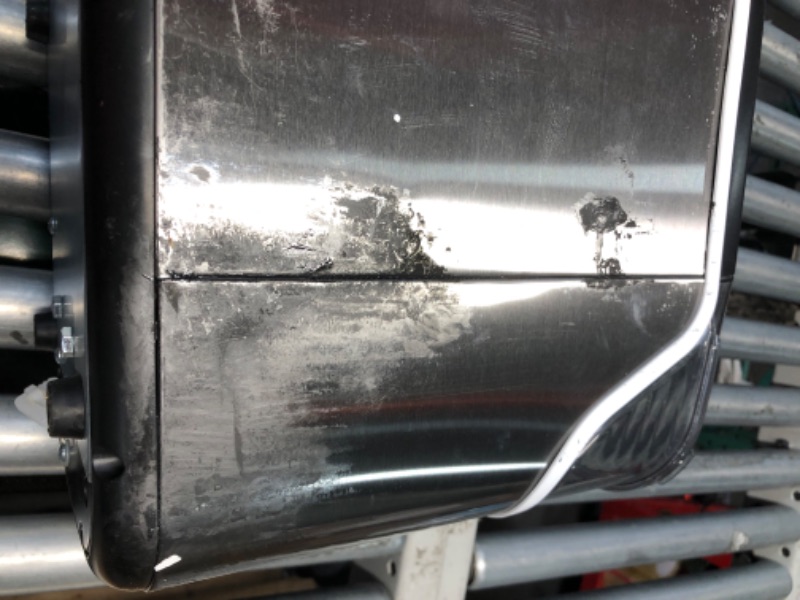 Photo 1 of ***DAMAGED - LEAKING OIL - SEE PICTURES***
Kismile Nugget Ice Makers Countertop,Portable Ice Machine with Crushed Ice, 35lbs/Day,Self-Cleaning,One-Click Operation for Home Use(Silver)