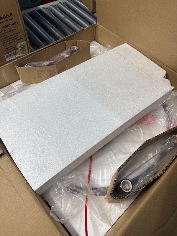 Photo 1 of (UNTESTED) LNC Farmhouse Chandeliers Rustic Round Wagon Wheel 8-Light Fixture for Dining & Living Room, Bedroom and Foyer