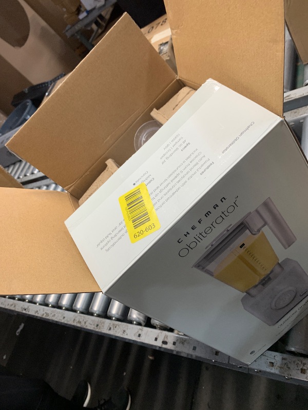 Photo 1 of (item sold for parts) Chefman Obliterator 48 oz Countertop Blender for Smoothies, 1380W Motor 