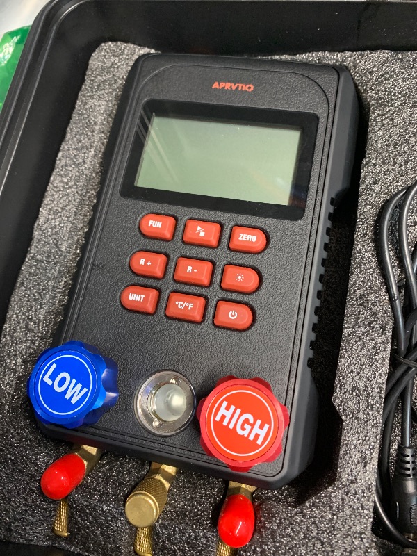 Photo 1 of (see all images) Digital Manifold Gauge, Digital AC Gauge Set SIMBOW AMF-300 HVAC Gauges with Strong Performance 3000 Psi Air Hose