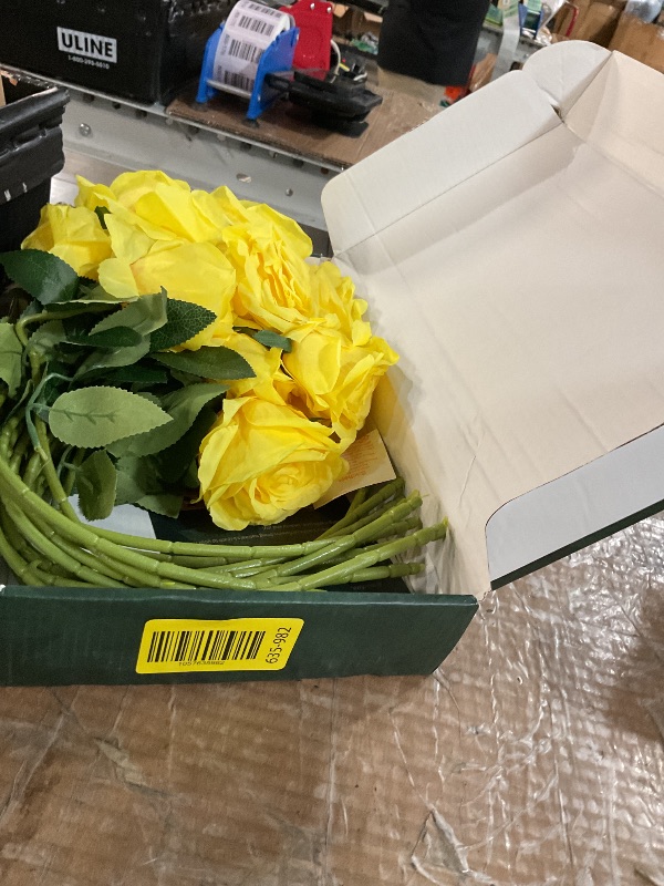 Photo 1 of (USED/FAIR) Waipfaru 16 Pcs Mothers Day Fake Roses, Silk Yellow Roses Artificial Flowers with Long Stems for Valentines Day Wedding Bouquet Vase, Cemetery Flowers for Grave (Yellow)