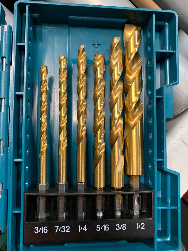 Photo 1 of (used)(one is broken) Makita B-65399 Impact Gold 14 Pc. Titanium Drill Bit Set, 1/4 In. Hex Shank
