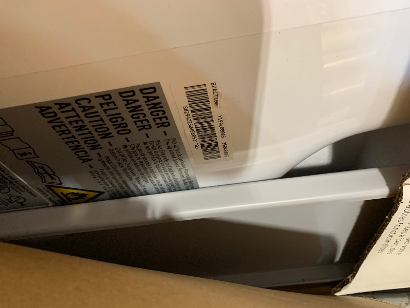 Photo 1 of ***(PARTS ONLY/ NON FUNCTIONAL)***BLACK+DECKER Portable Air Conditioner, 10,000 BTU (6,300 BTU SACC) for Rooms up to 450 Sq. Ft., Portable AC with Follow Me Remote Control and Window Kit, BPACT10WT, White