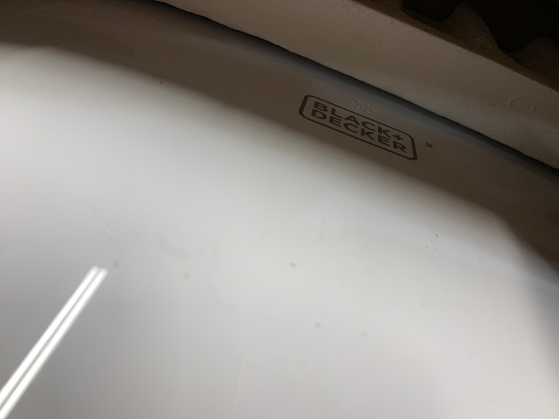 Photo 1 of ***(PARTS ONLY/ NON FUNCTIONAL)***BLACK+DECKER Portable Air Conditioner, 10,000 BTU (6,300 BTU SACC) for Rooms up to 450 Sq. Ft., Portable AC with Follow Me Remote Control and Window Kit, BPACT10WT, White