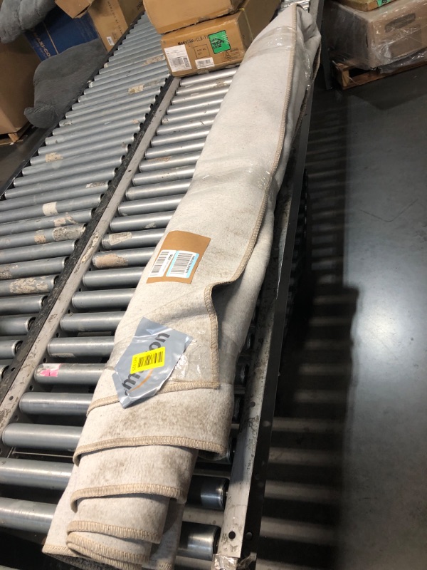 Photo 1 of (no box or bag) (used/fair) Overstock Traditional Shara Collection Area Rug 8'x10' - Ivory-Gray