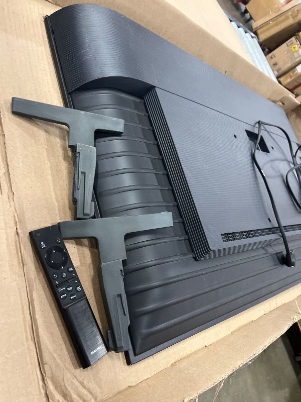Photo 1 of ***PARTS ONLY***Samsung - 43" QLED Q7F 4K Vision AI Smart TV (2025) + Extended Protection Plan
