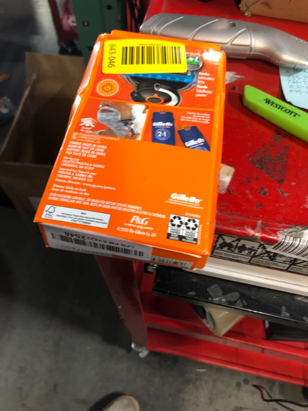 Photo 1 of ***FACTORY SEALED***Gillette ProGlide Power Razor for Men, 1 Gillette Power Razor Handle + 1 Blade Refill