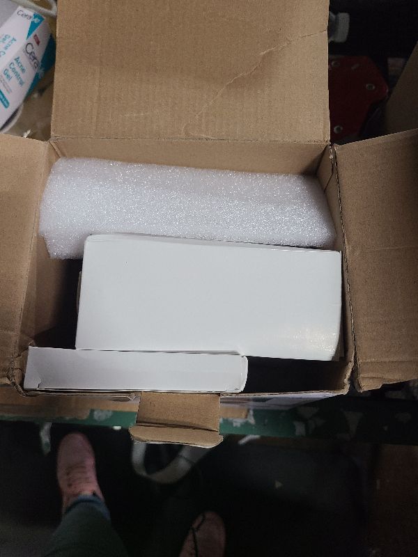 Photo 1 of ?Electric Focus?Magcubic Mini Projector 4K Support, Portable Projector with WiFi 6 and Bluetooth 5.4, Smart Proyector, 5W Soundbase Speaker, 180° Rotation for Home Theater HY300 Ultra