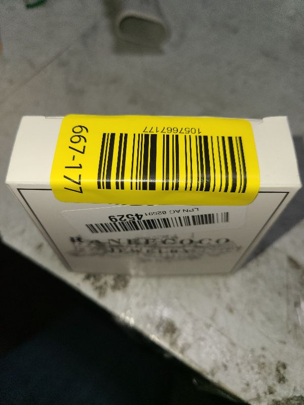 Photo 1 of "STUNNING FLAME" 18K Gold Plated Silver Brilliant Cut Simulated Diamond Cubic Zirconia Stud Earrings(yellow-gold-plated-silver, 1.0)