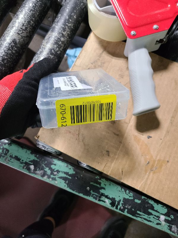 Photo 1 of 150Pcs Floral U Shaped Pins, 1.8 Inch Greening Pins for Foam Wreaths, Bouquet Plants, Fern Moss - Metal Craft Picks