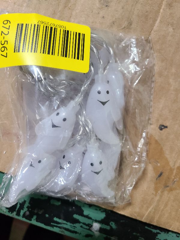 Photo 1 of 1set, Halloween Theme Light String, Fun Pumpkin Lantern, Ghost Design, Battery-Powered, Suitable for Party Daily Home Decoration Light String