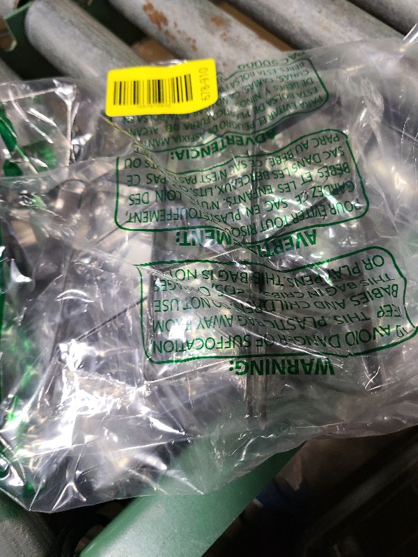 Photo 1 of 30 Packs Tablecloth Clips Table Cloth Holder Clips,Stainless Steel Outdoor Table Cloths Clip for Picnic Tables,Folding Tables,Clamps for Outdoor Tablecloths,Picnic Tablecover Clip for Party Wedding
