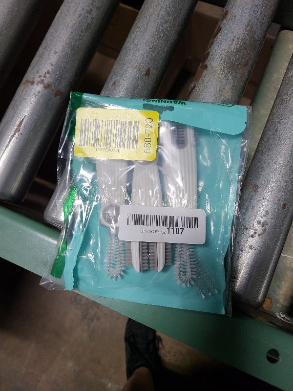 Photo 1 of 3 in 1 Cup Lid Gap Cleaning Brush Set with 3 Straw Cleaner Brush, Multifunctional Cup Cover Cleaning Brush, Small Cleaning Brushes for Nipple, Water Bottle Lid, Home Kitchen Cleaning Tools, Pack of 3