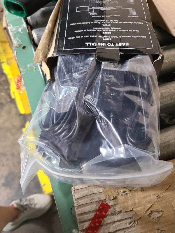 Photo 1 of 2025 TV Antenna Indoor Antenna for Smart TV, 2200+ Miles Long Range Reception tv Antenna with Amplifier Signal Booster for Local Channels, Clear Reception for 4K 1080p HD