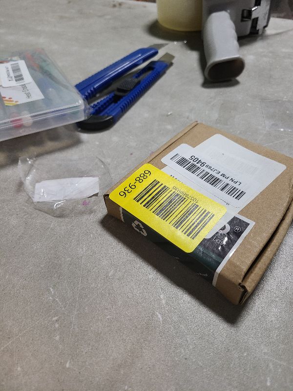 Photo 1 of #12 x 2-1/2" Pan Head Torx Drive Self Tapping Screws, 304 Stainless Steel 18-8 Wood Screw Sheet Metal Screw, Star Drive, Full Thread Coverage, Pack of 30