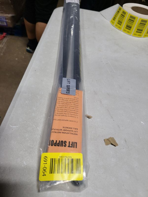 Photo 1 of 2Pcs 28.56 In Rear Back Lift Supports Compatible With HONDA 2005-2007 ODYSSEY liftgate tailgate Hatch trunk Struts without Power Liftgate 05 06 07